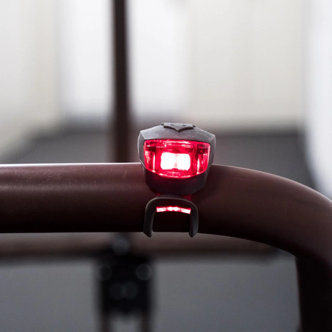 FUXTEC handcart luz trasera roja - Image 6