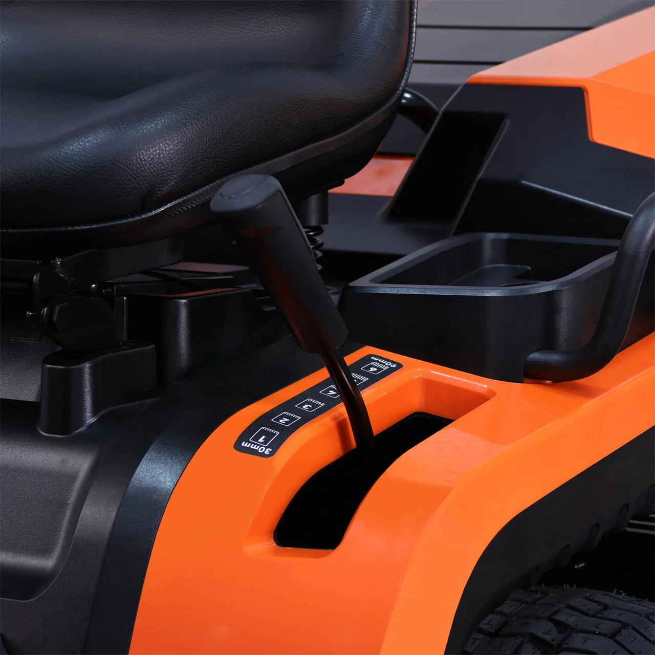 Tractor cortacésped de gasolina FUXTEC FX-RMT92A - Image 9